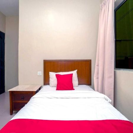 Hotel The Island Pekan Pangkor Kültér fotó