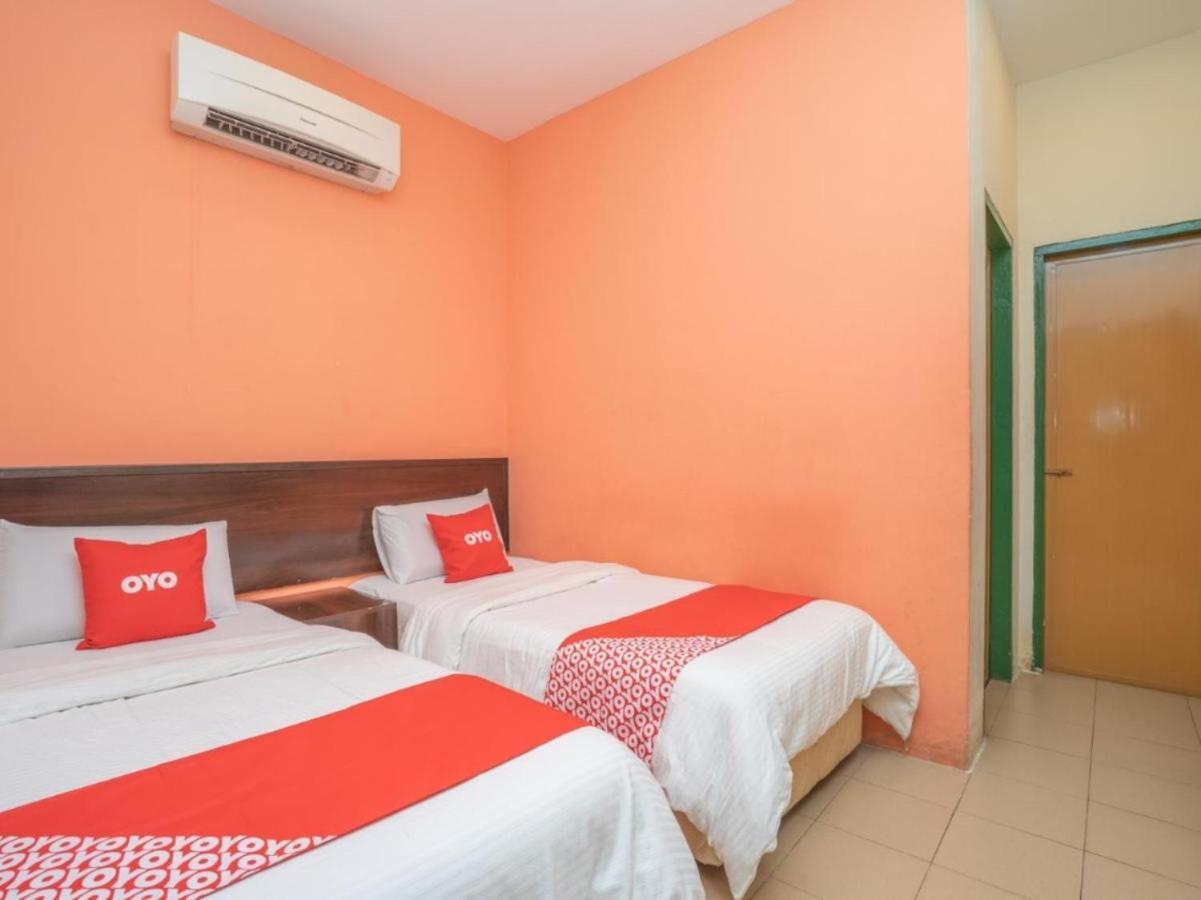 Hotel The Island Pekan Pangkor Kültér fotó
